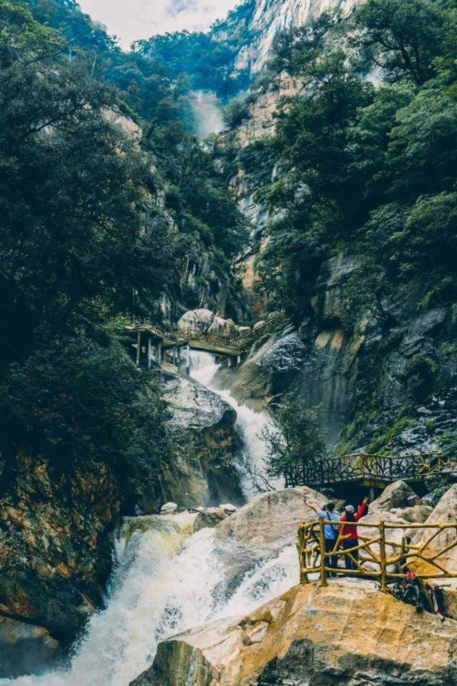 逃离水虎鱼湖
